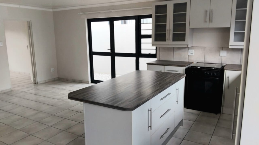 To Let 2 Bedroom Property for Rent in Myburgh Park Western Cape